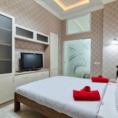 Alfa Apartments Krakivska 17 Lviv Buitenkant foto