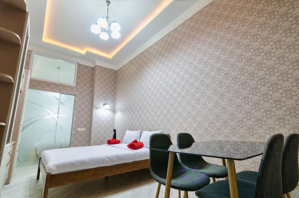 Alfa Apartments Krakivska 17 Lviv Buitenkant foto